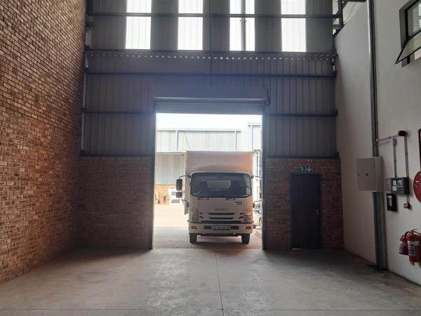 453  m² Industrial space