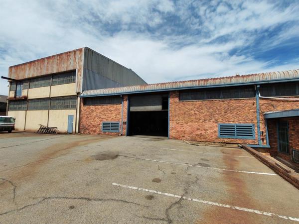 1 850  m² Industrial space