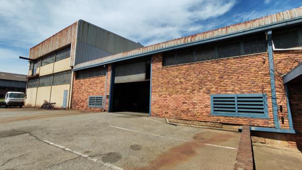 1 850  m² Industrial space