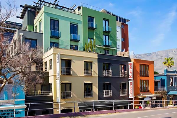 353  m² Commercial space