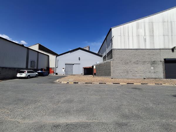 680  m² Industrial space