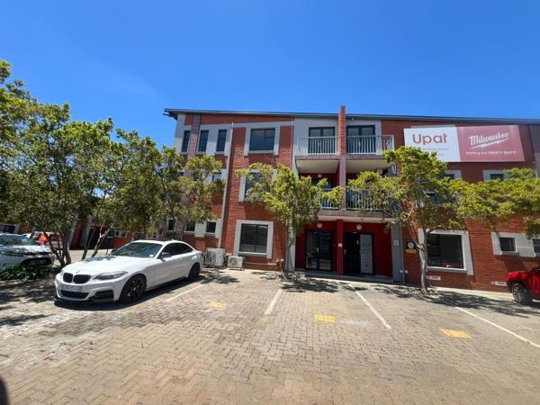 607  m² Industrial space