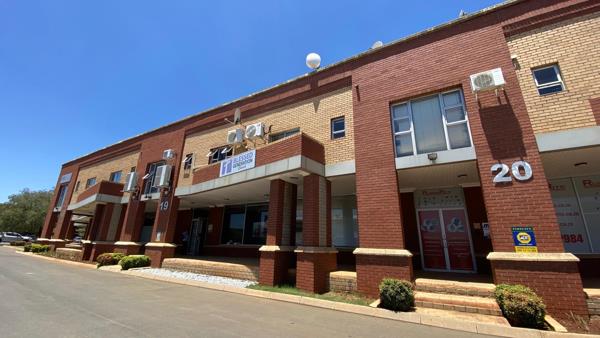 676  m² Industrial space