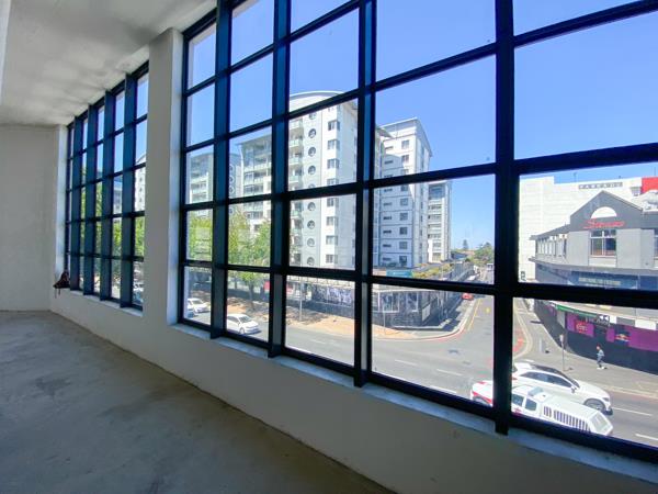 609  m² Commercial space