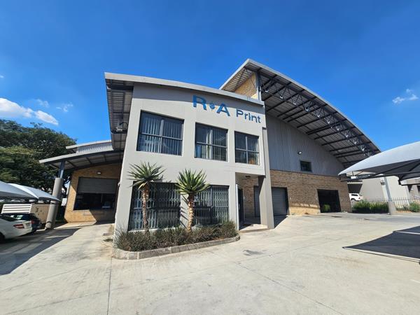 1 660  m² Industrial space