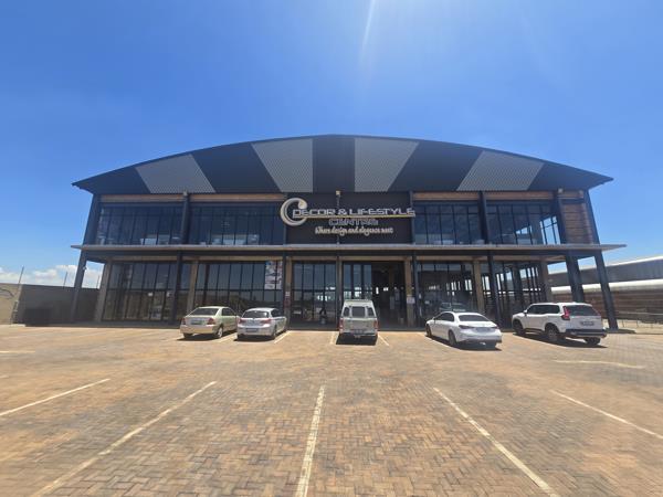 3 000  m² Industrial space