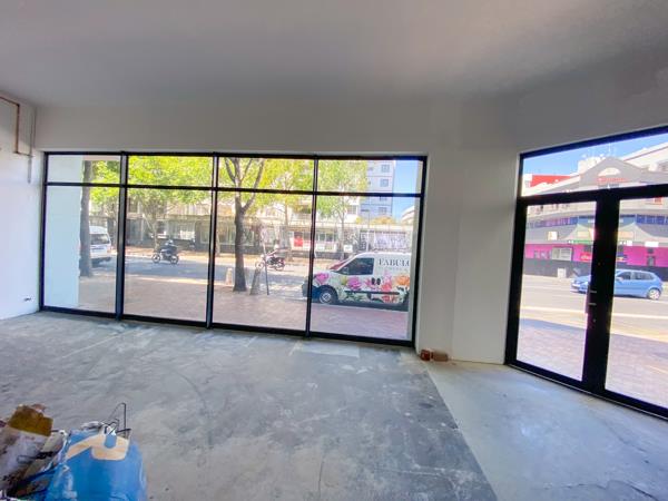 377  m² Commercial space