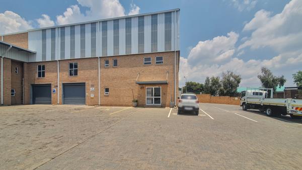 961  m² Industrial space