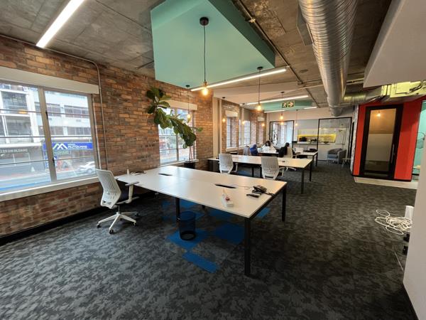 199  m² Commercial space