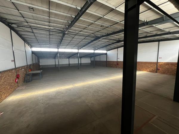 1 825  m² Industrial space