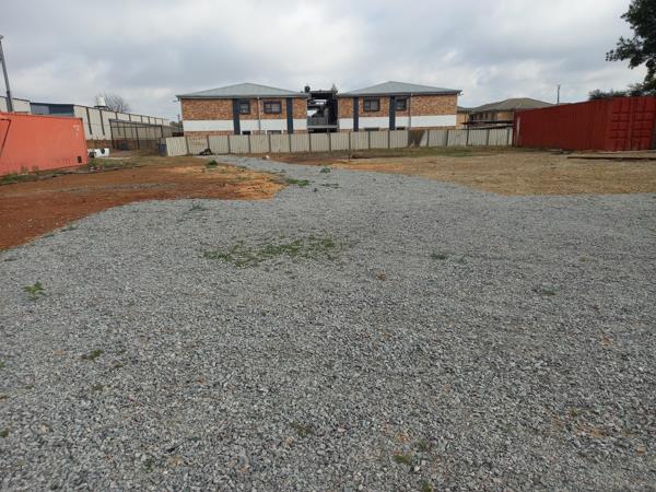 2 400  m² Industrial space