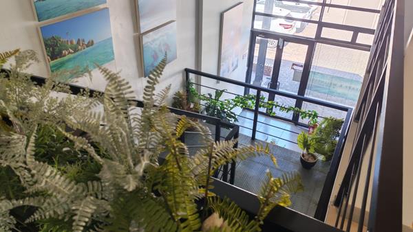 380  m² Office Space