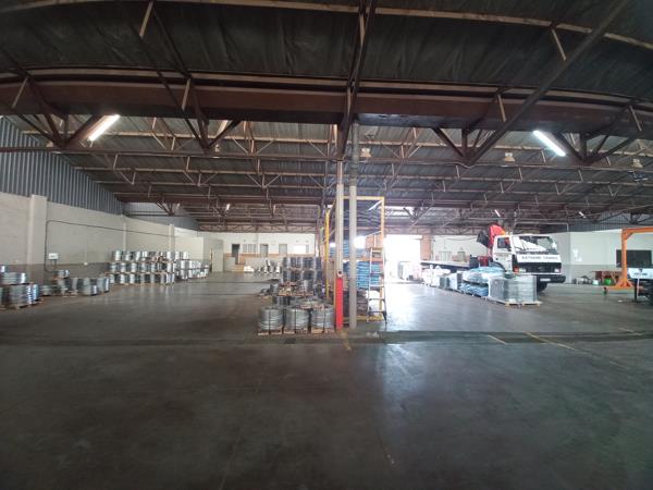 1 200  m² Industrial space