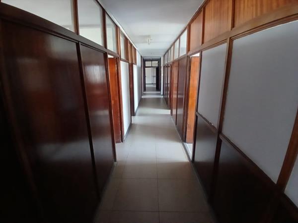 513 m² Commercial space