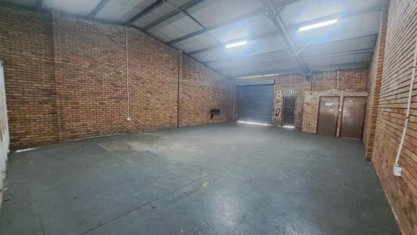 161  m² Commercial space