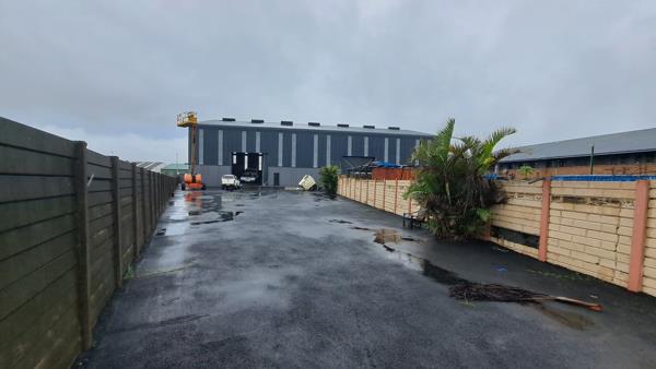 1 150  m² Industrial space