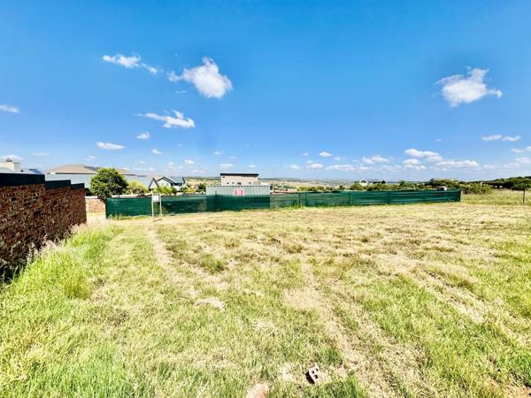 989 m² Land