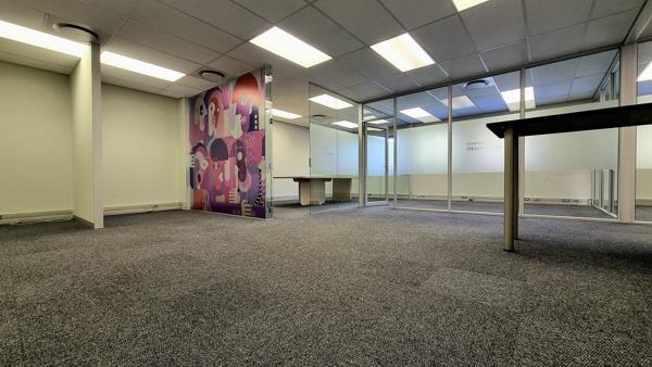 77  m² Office Space