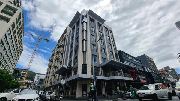 215  m² Office Space