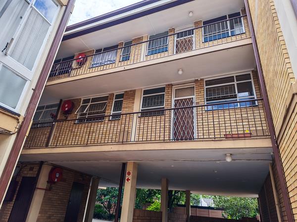 2 Bedroom Flat