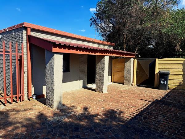 1 Bedroom Garden Cottage