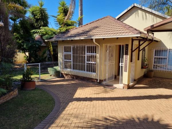 8 Bedroom House