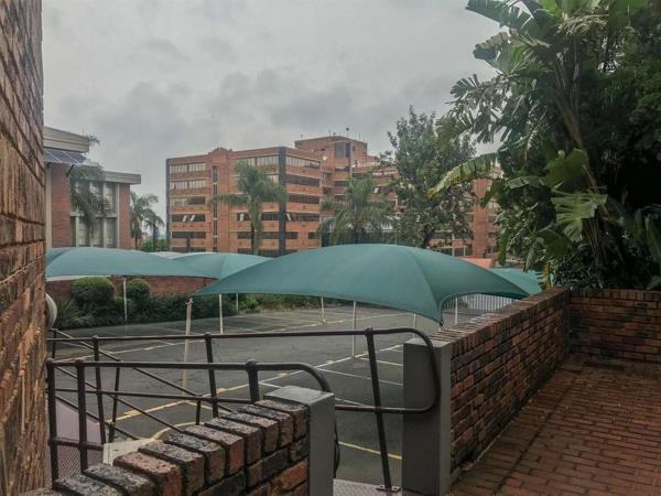 700  m² Commercial space