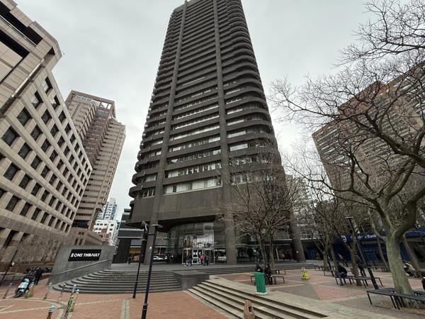 160  m² Commercial space