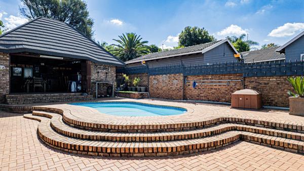 5 Bedroom House