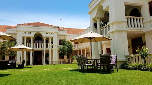 219 m² Commercial space