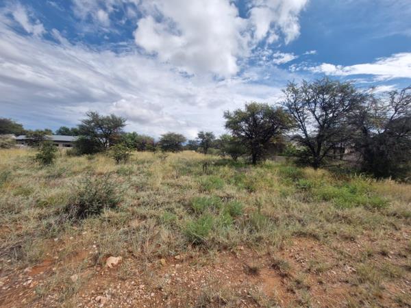 1 110 m² Land