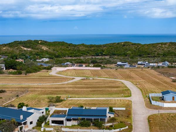 763 m² Land