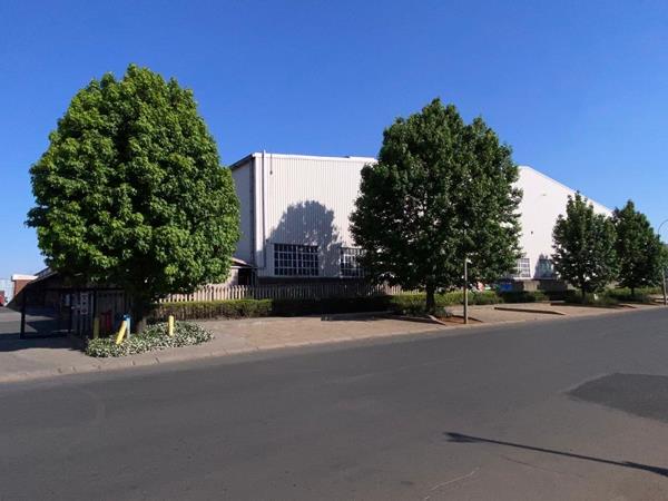 5 994  m² Industrial space