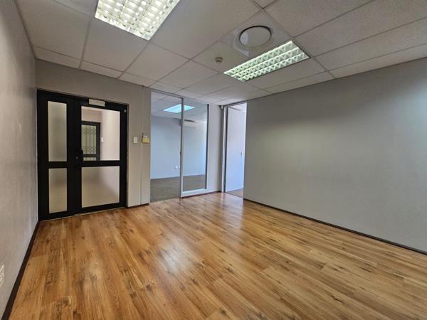 173  m² Commercial space