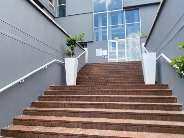 235  m² Office Space