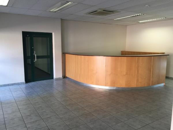 515  m² Office Space