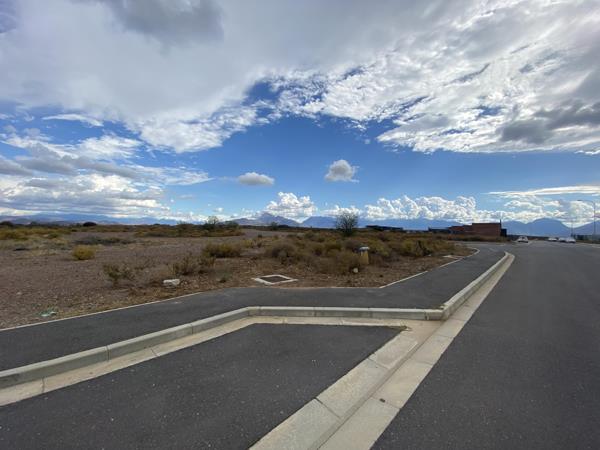2 329 m² Land