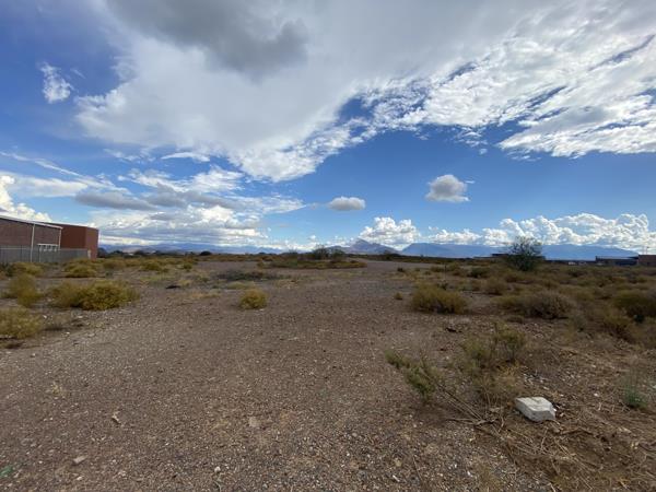 1 528 m² Land