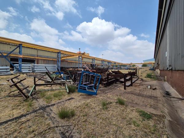 2 700 m² Industrial space
