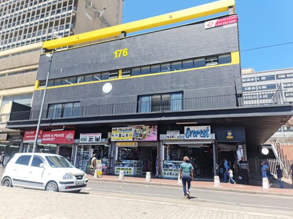 220  m² Retail Space