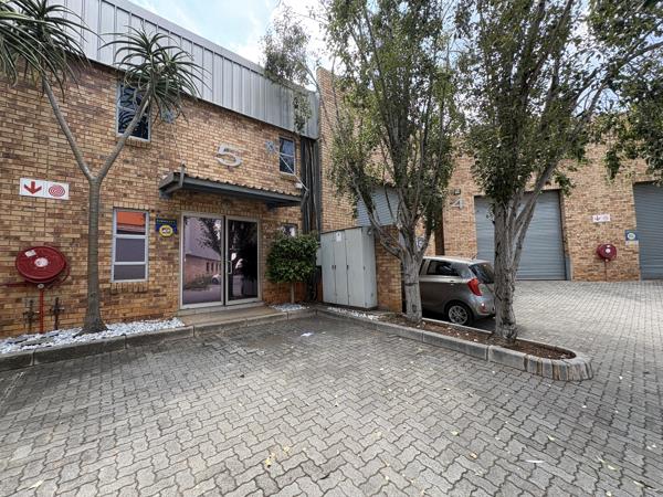 320  m² Industrial space