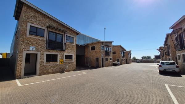 320  m² Industrial space