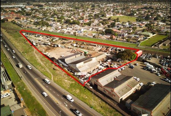 10 000  m² Industrial space