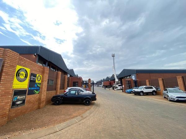 1 000  m² Industrial space