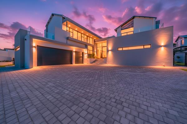 5 Bedroom House