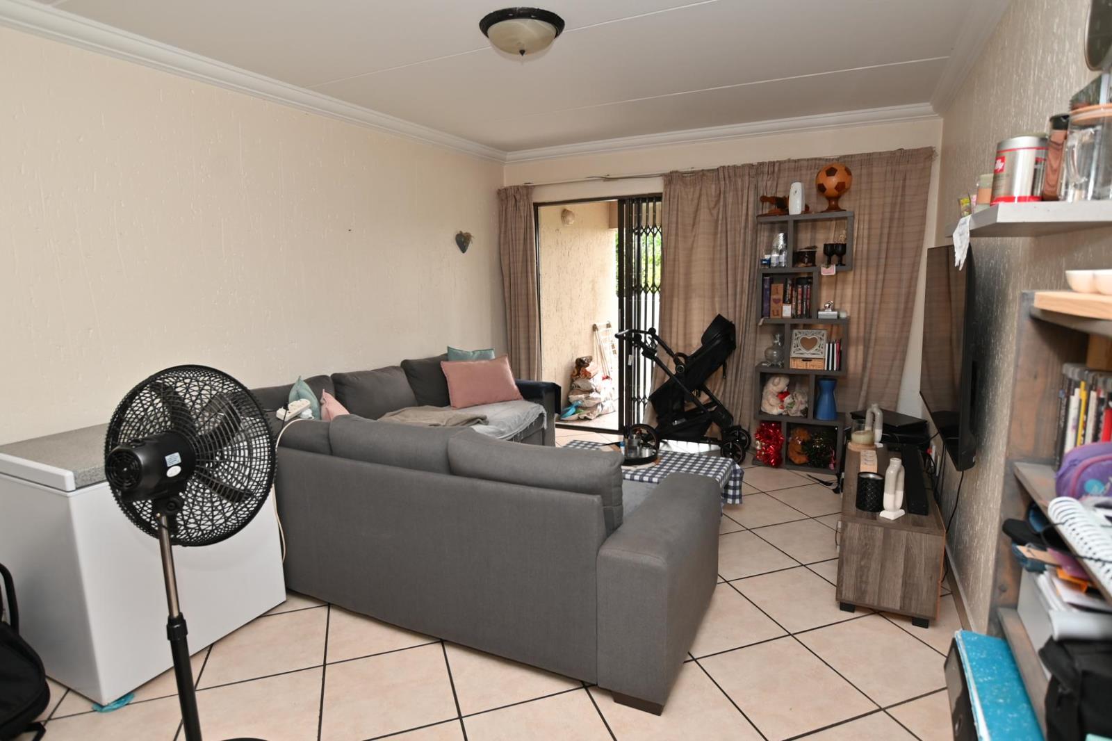 Apartment in Randburg, Paulshof, Johannesburg Ward 106 - More