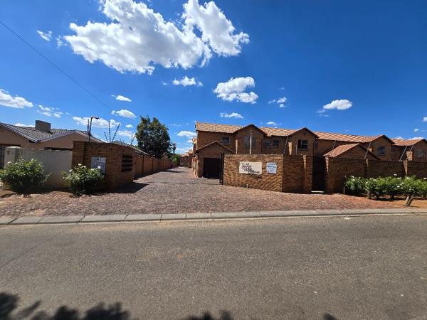 2 Bedroom Townhouse