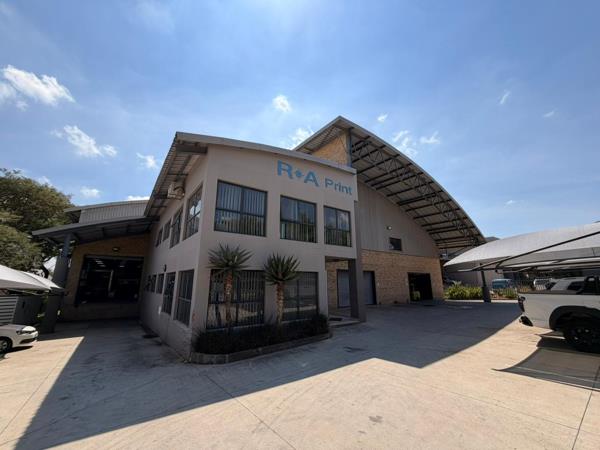 1 660  m² Industrial space