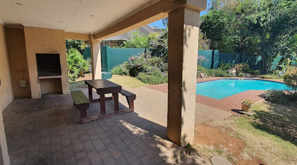2 Bedroom Apartment in Bryanston