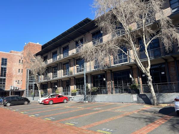 520 m² Office Space
